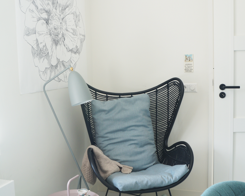 Egg Chair HK Living en DLM in werkruimte interieuradvies Buro Binnenkans